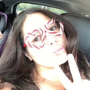 Meet your Posher, Marissa